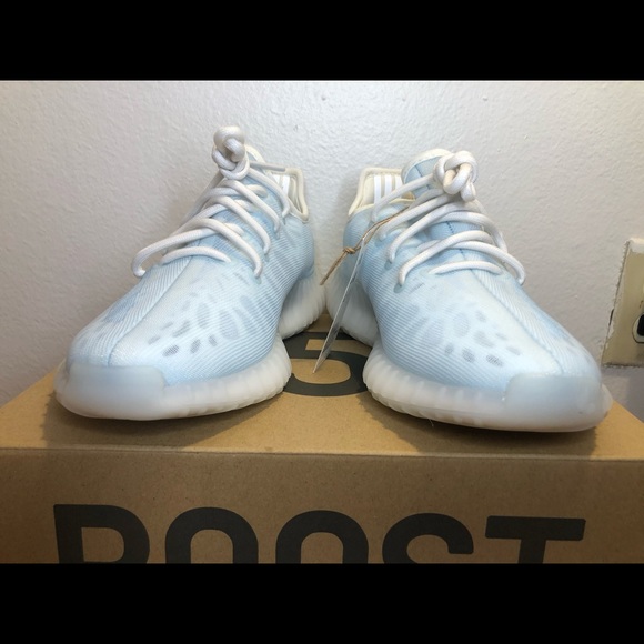Yeezy Boost 350 V2 “Mono Ice” Size 5 GW2869 - Picture 2 of 8